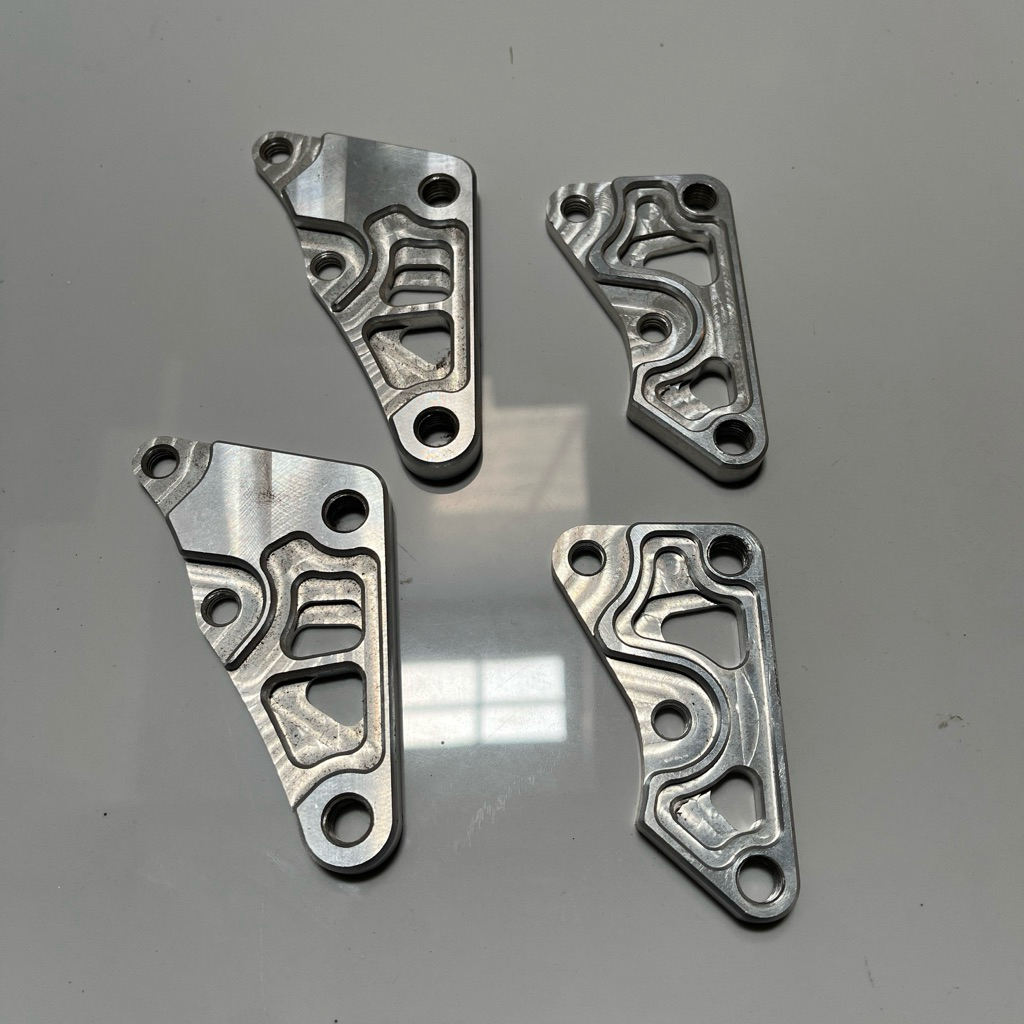 Breket kaliper 4P Brembo 260mm Jupiter Z Fizr 125z Yamaha Breket kaliper 4P 125z piringan 260mm