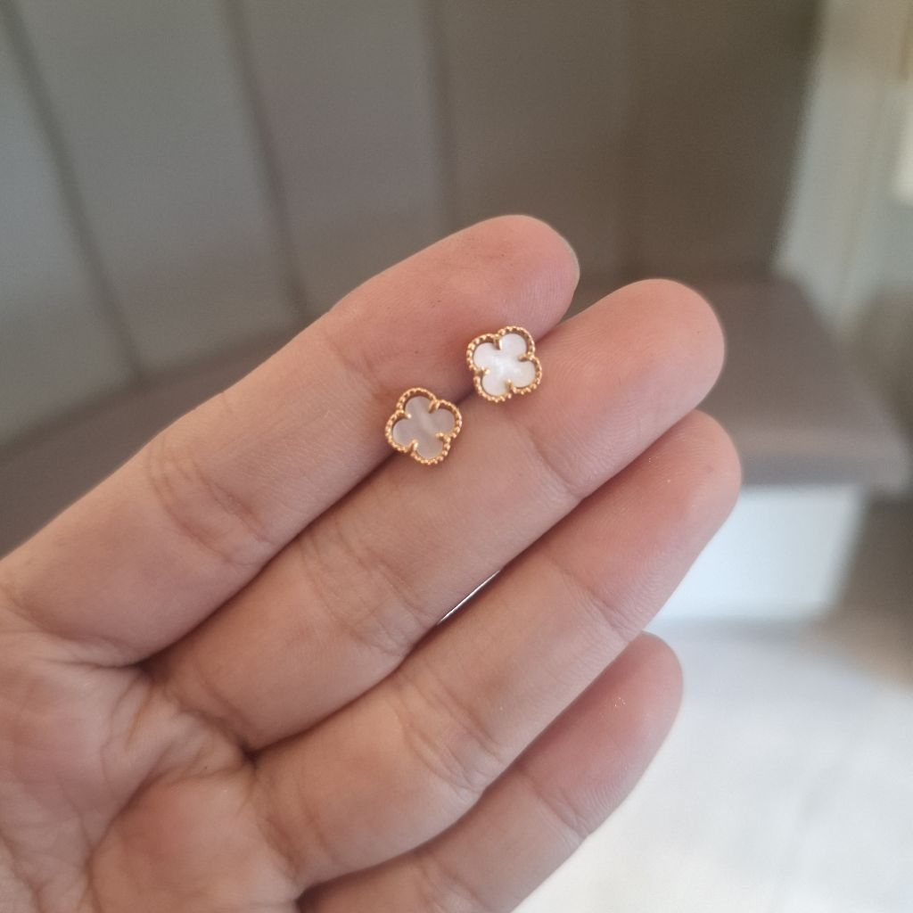 Anting Emas muda 8k