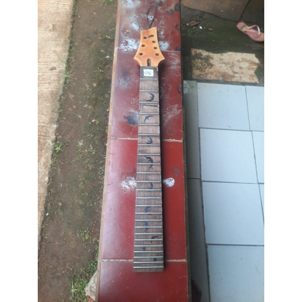 Neck schecter 7 string bridge