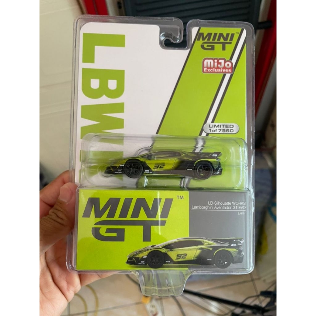 MINI GT LBWK LAMBORGHINI AVENTADOR GT EVO