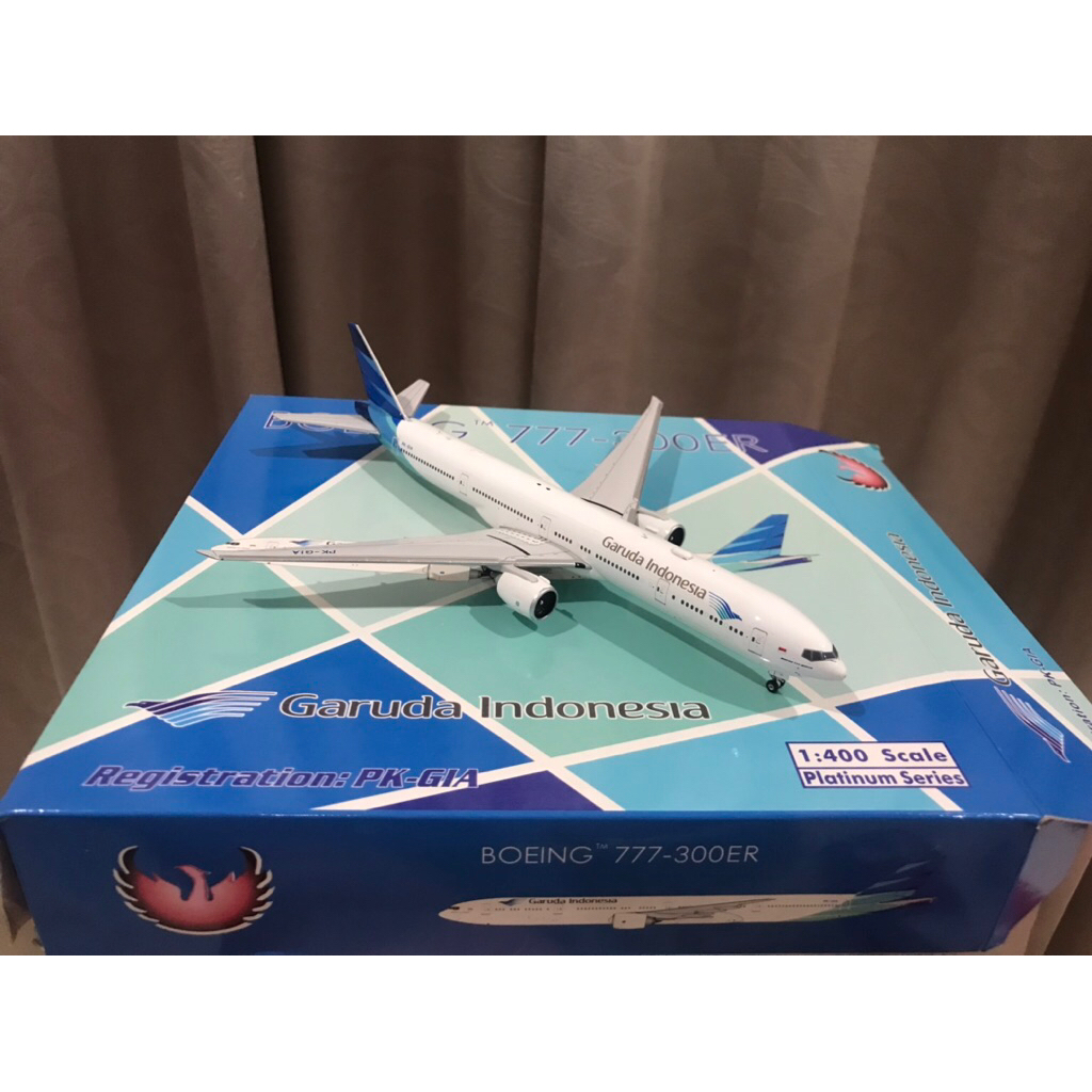 1:400 PHOENIX GARUDA INDONESIA B777-300ER PK-GIA