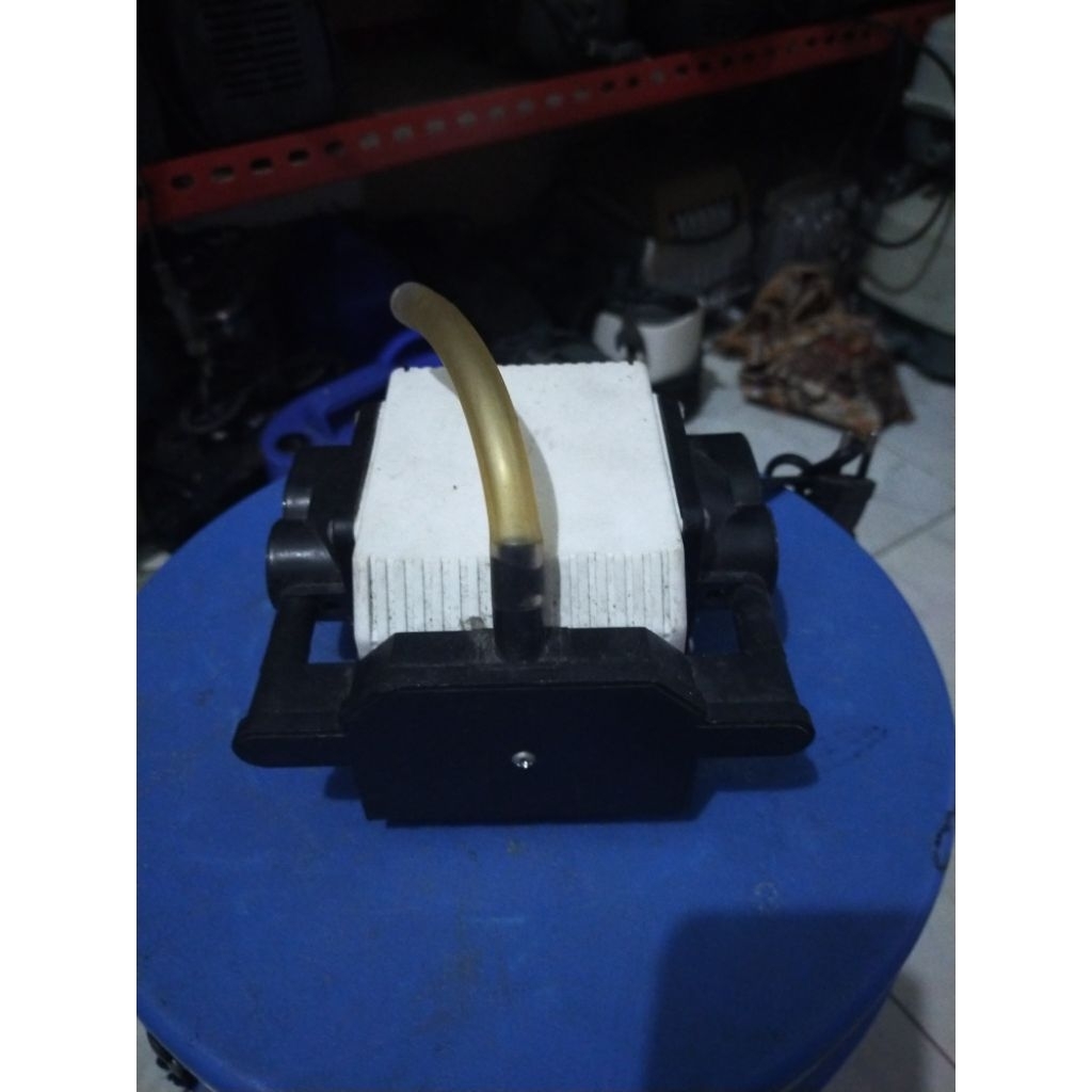 YANG YP-25W 5-8 LUBANG super silent tidak berisik airator/aerator/air pump/pompa gelembung udara AQU