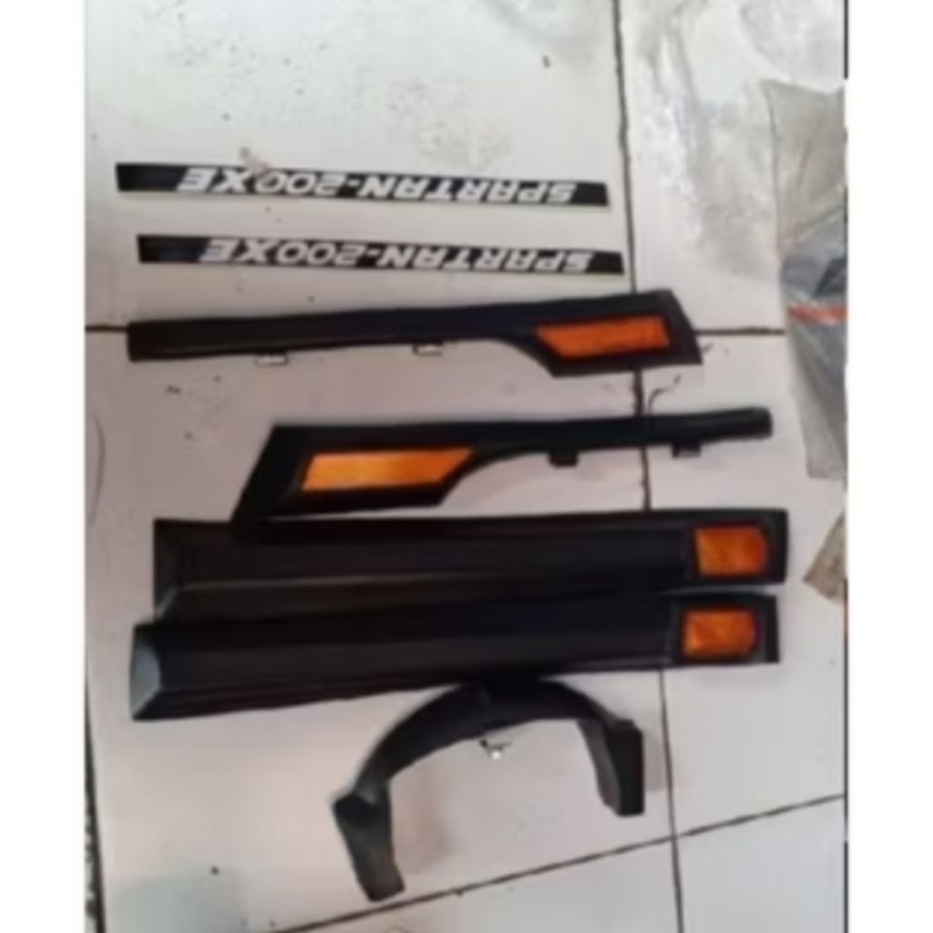 Trim triem set vespa spartan 200cc napoleon detail presisi