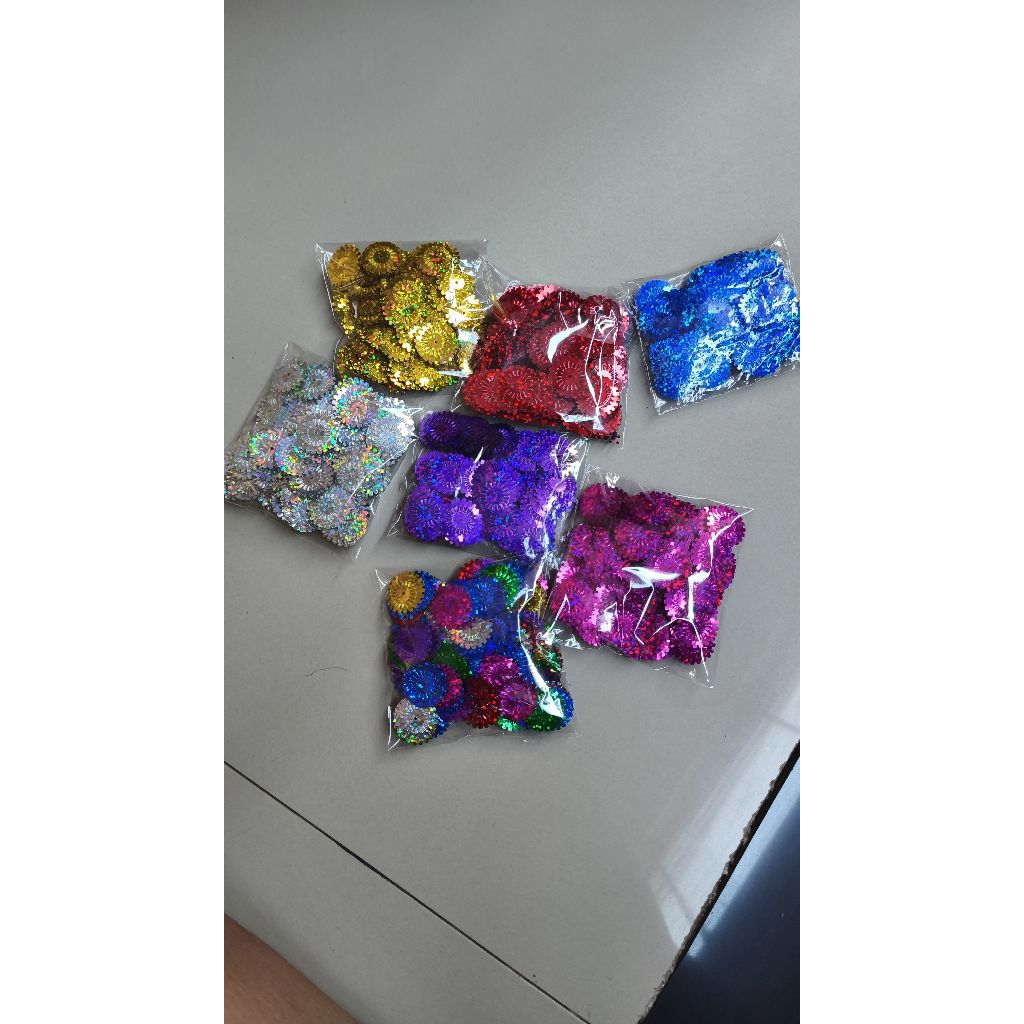 pernak pernik canang // Payet cakra / pernak pernik gerigi bungkus kecil