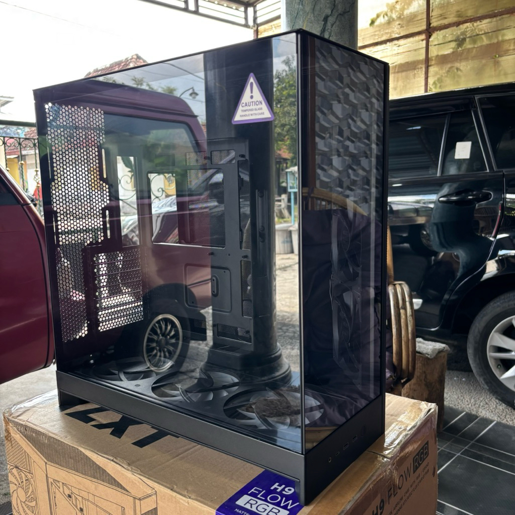 NZXT H9 Flow RGB (free 3 fan NZXT F140)