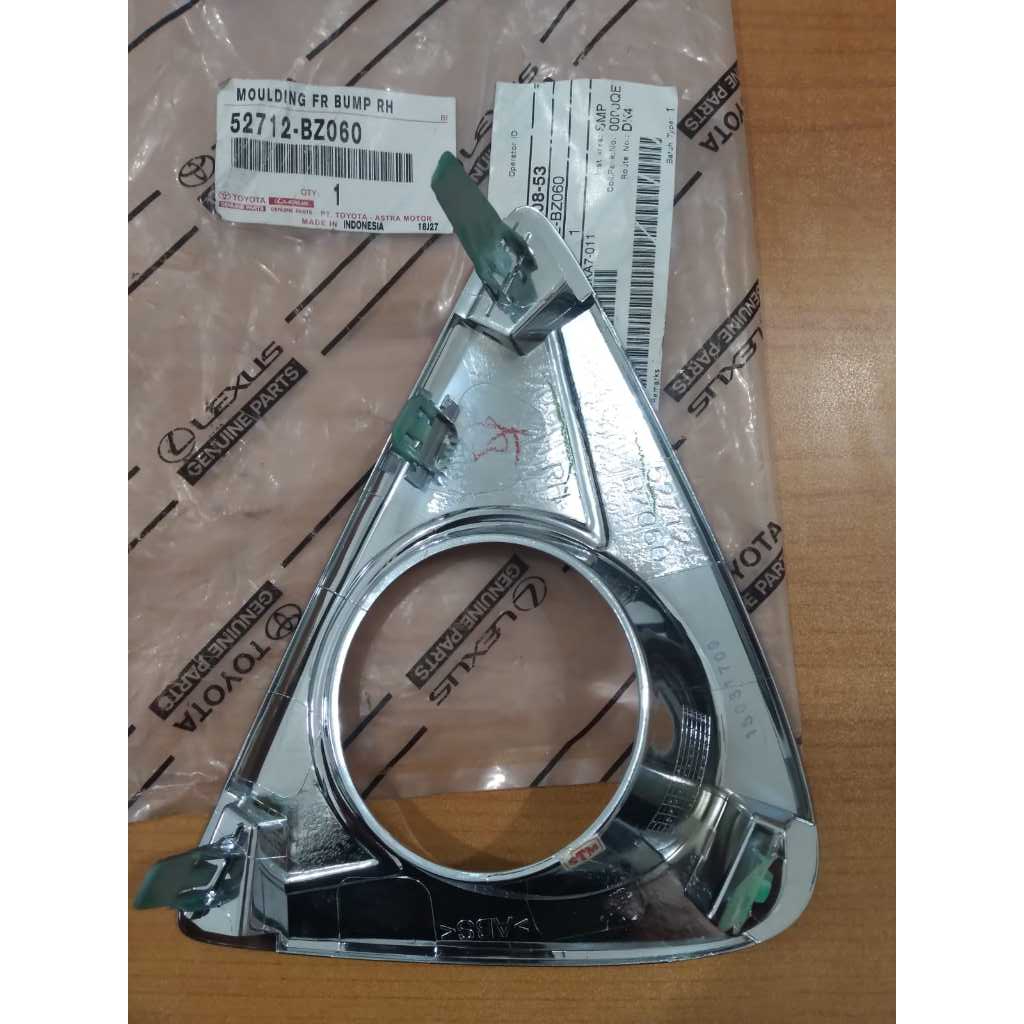 Cover Foglamp RIGHT kanan Agya 2015 Setengah Chrome / 52712-BZ060