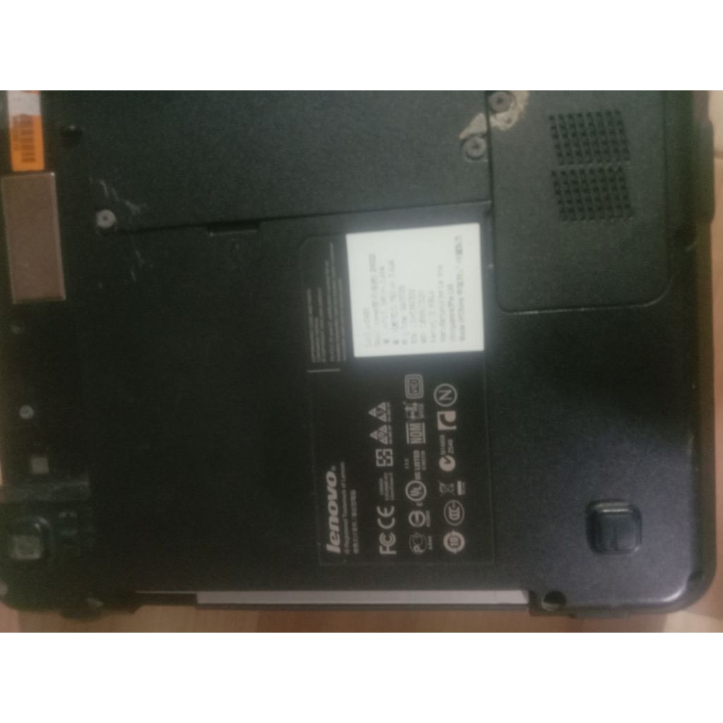 casing laptop Lenovo g450