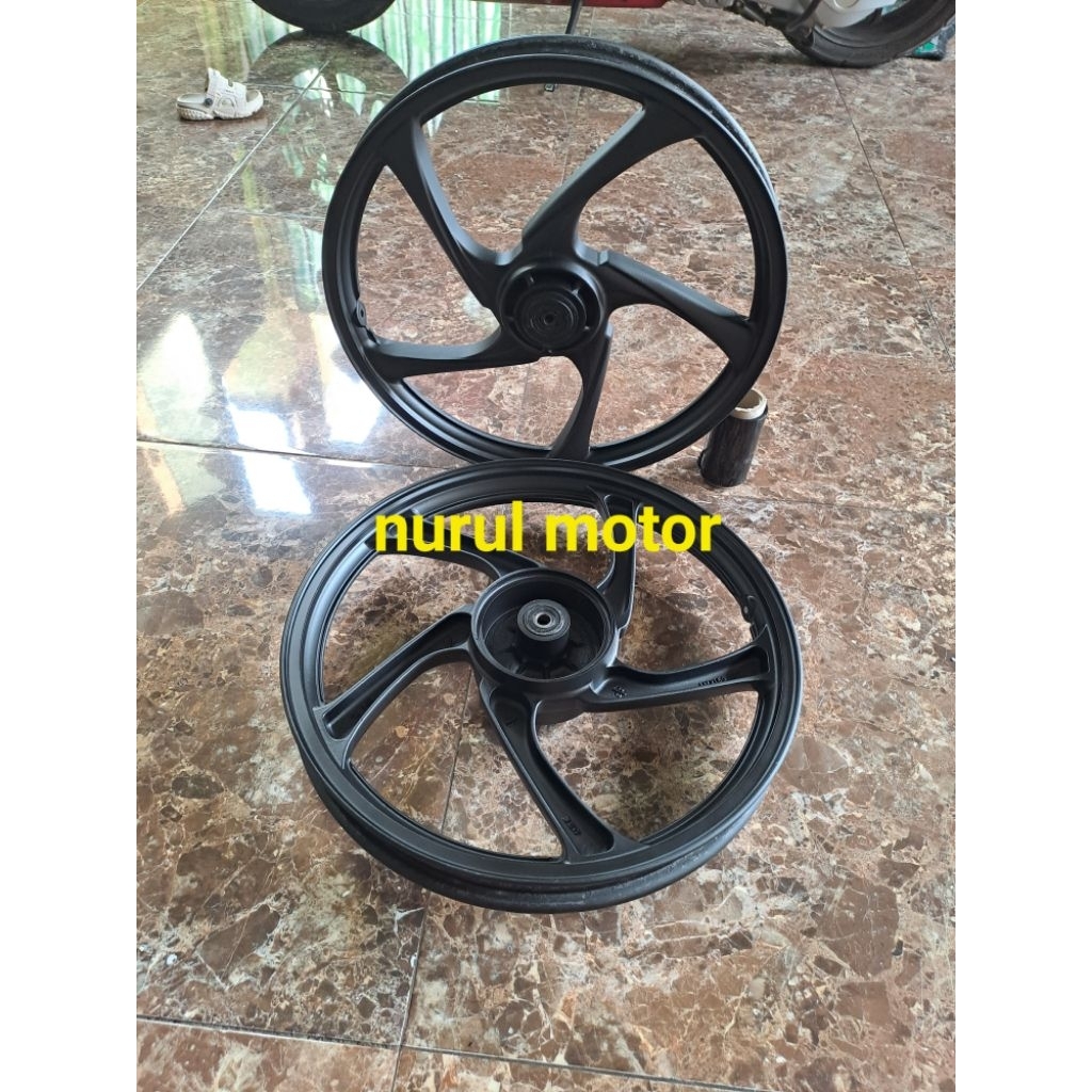 velg pelek racing suzuki smash titan original copotan