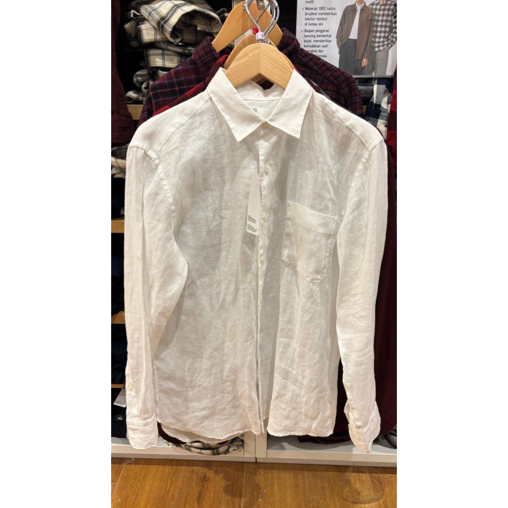 kemeja putih UNIQLO Linen Dingin bahan full tag second original (no kw)