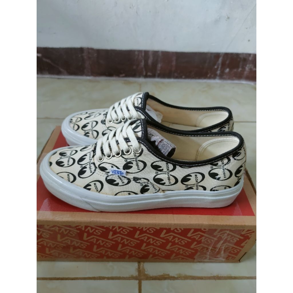 VANS X MOONEYES ORIGINAL SECOND