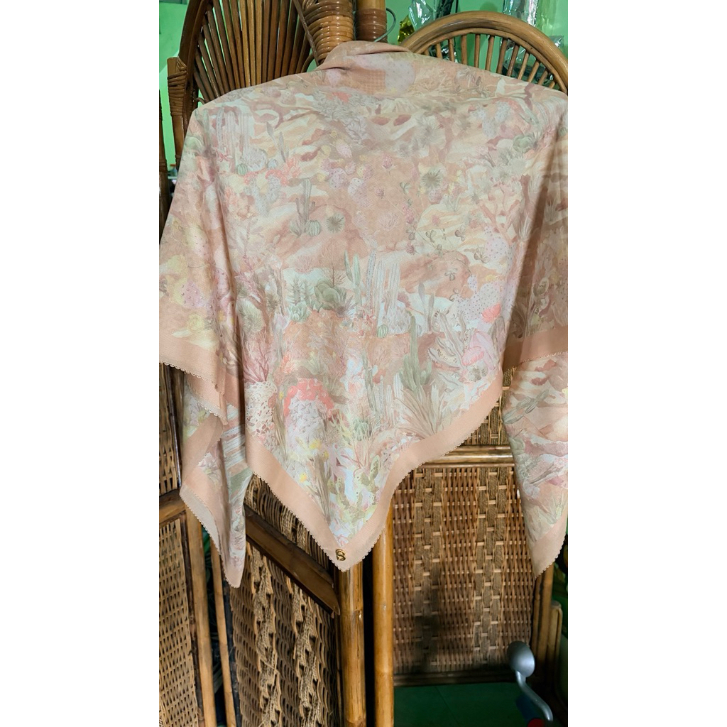 PRELOVED BUTTONSCARVES YUCCA SAVANA LENGKAP BOX KONDISI MASIH BAGUS JARANG PAKAI