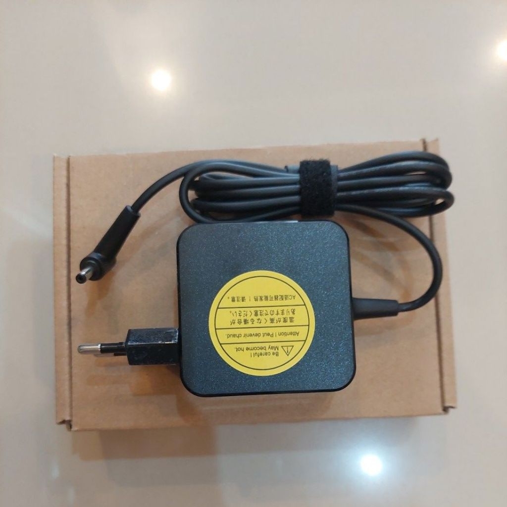Charger/Adaptor Laptop Asus 19V-2.37A Square Jack Kecil (DC 4.0*1.35mm) X442 X540 X441 X407