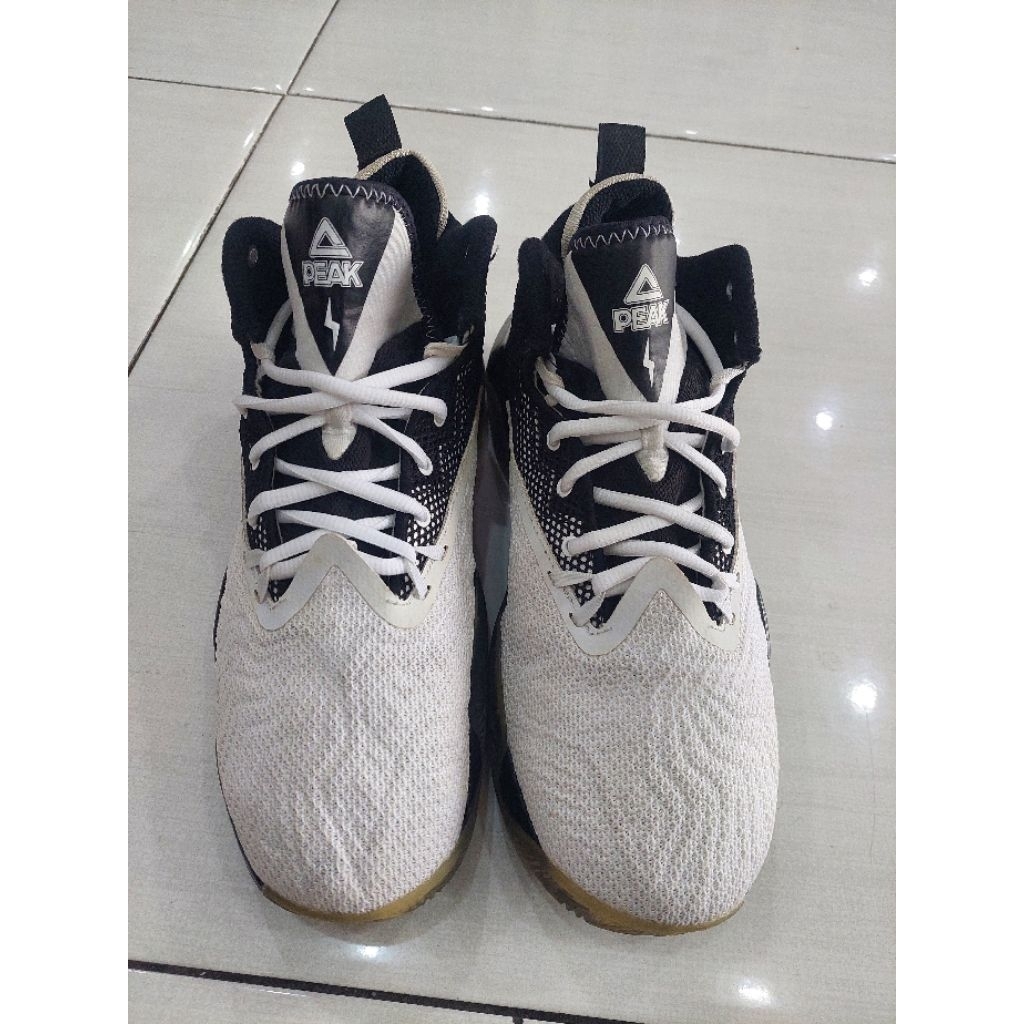 Sepatu Basket Peak size 44.5