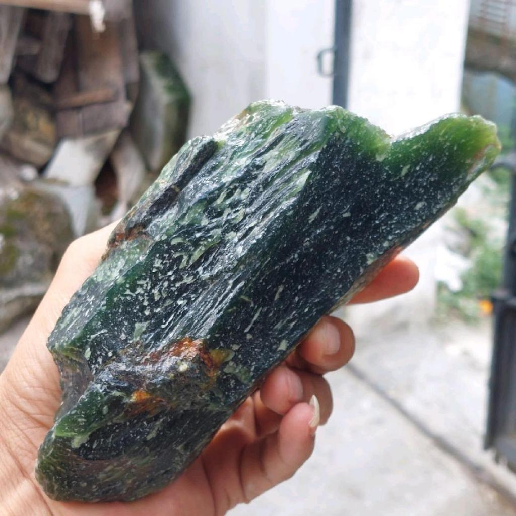 Bahan Batu Giok Hijau Asli Natural Serpentine Jade Asli Kristal Gems Rough Akik Permata