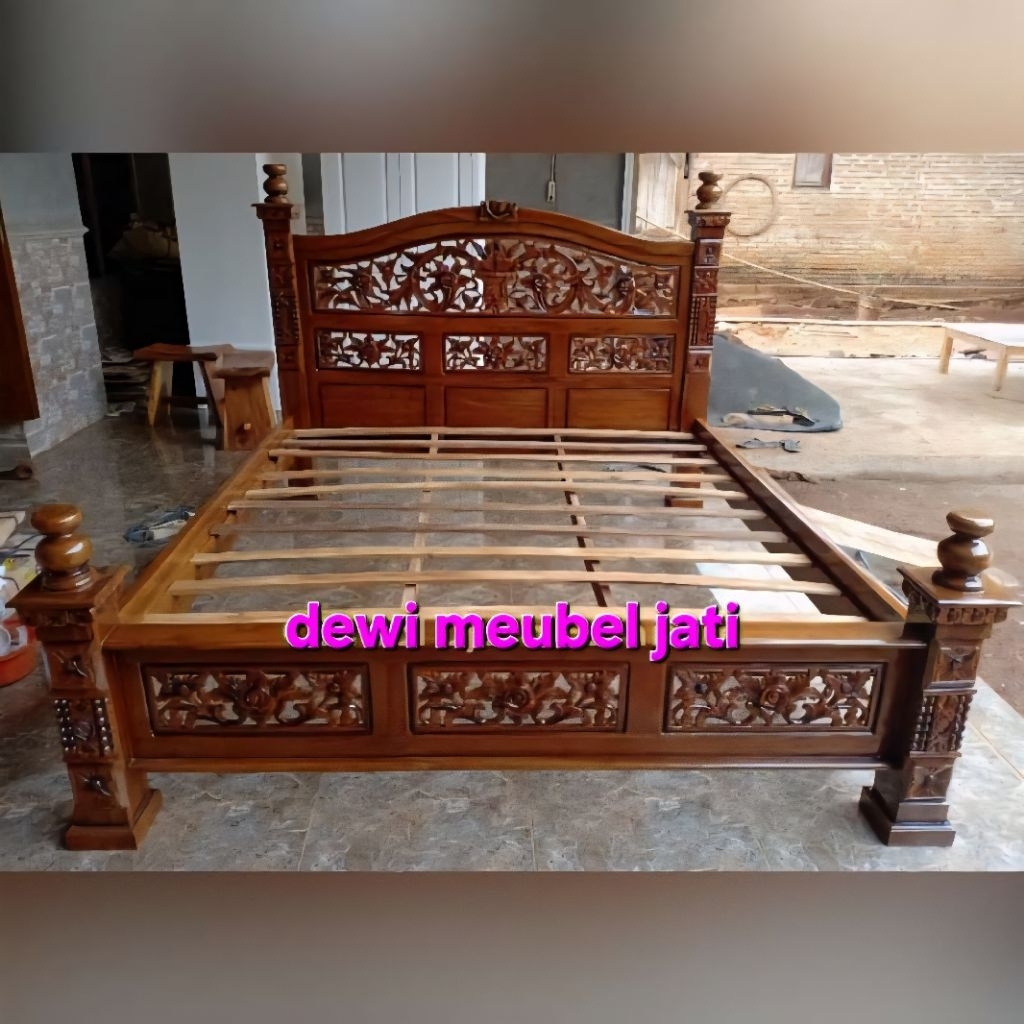 ranjang ukir jepara jati solid pengiriman seluruh indonesia