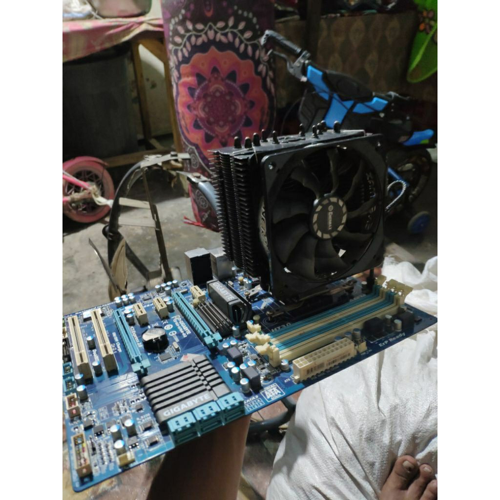 PAKETAN AMD FX 6300 DAN MOBO GIGABYTE.