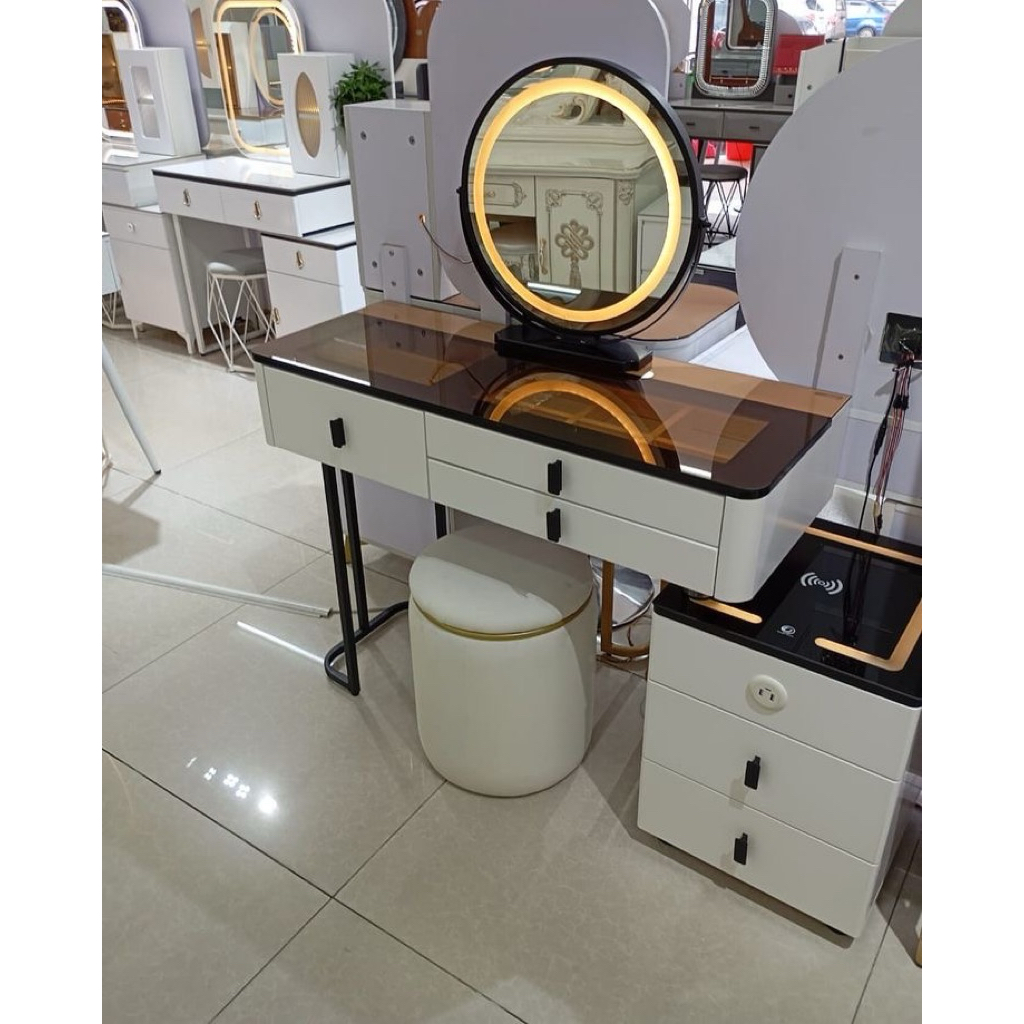 Meja Rias|Meja make up dengan lampu Led