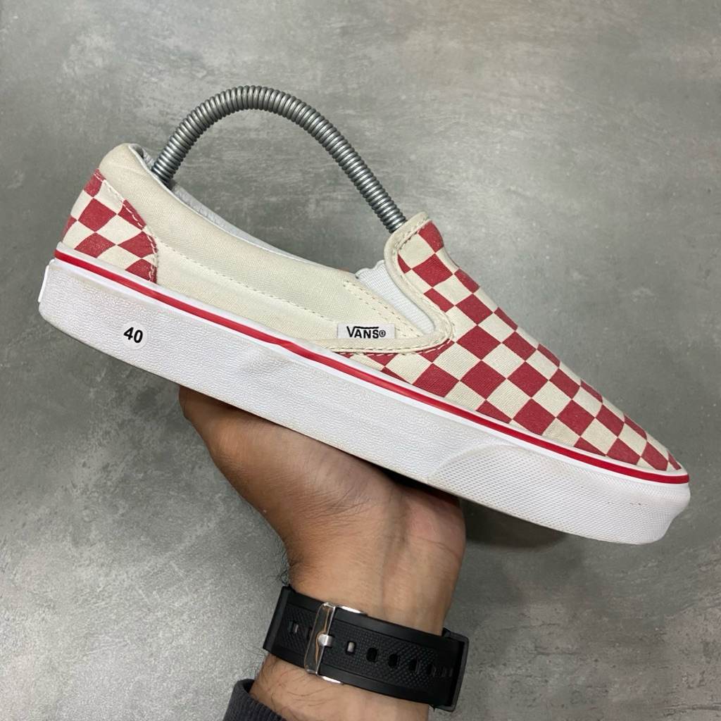 [Size 40] Vans Slip On Classic Checkerboard Racing Red Second Original Kondisi Mulus Nominus. Harga 