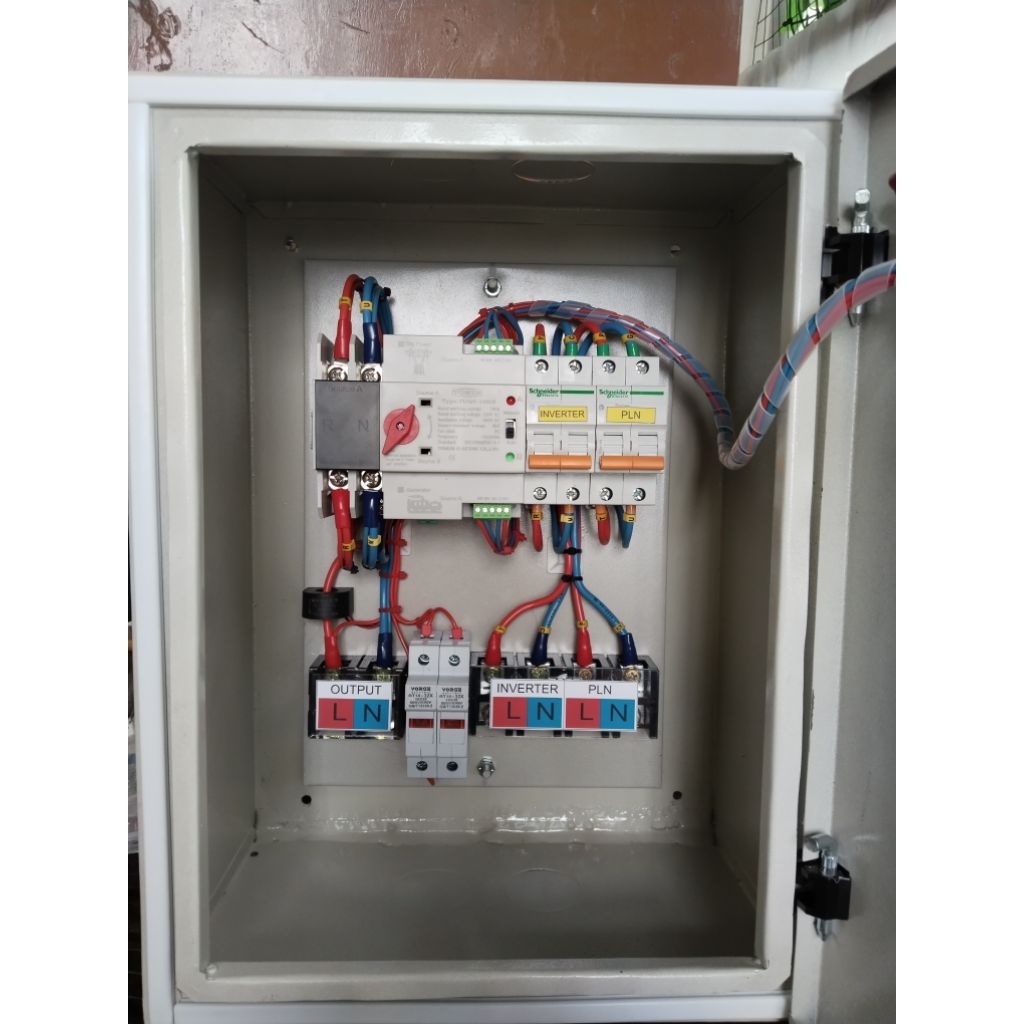 Panel Listrik Distribusi lengkap kontaktor dan RCO