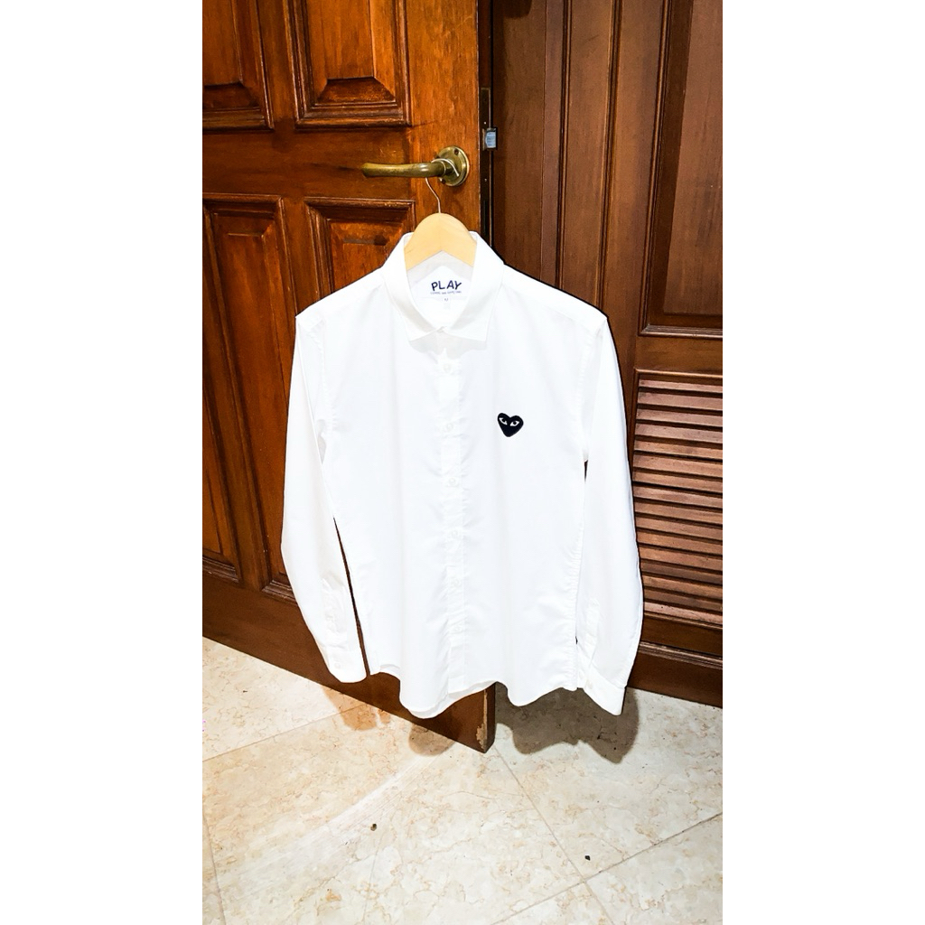 Kemeja Play CDG White Shirt Black Logo Long Sleeve Putih size M