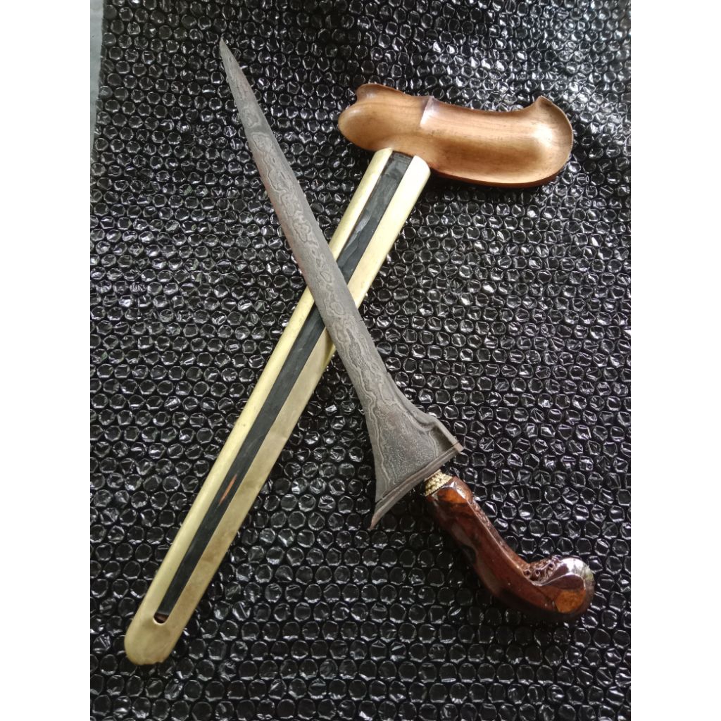 pusaka keris tilam upih