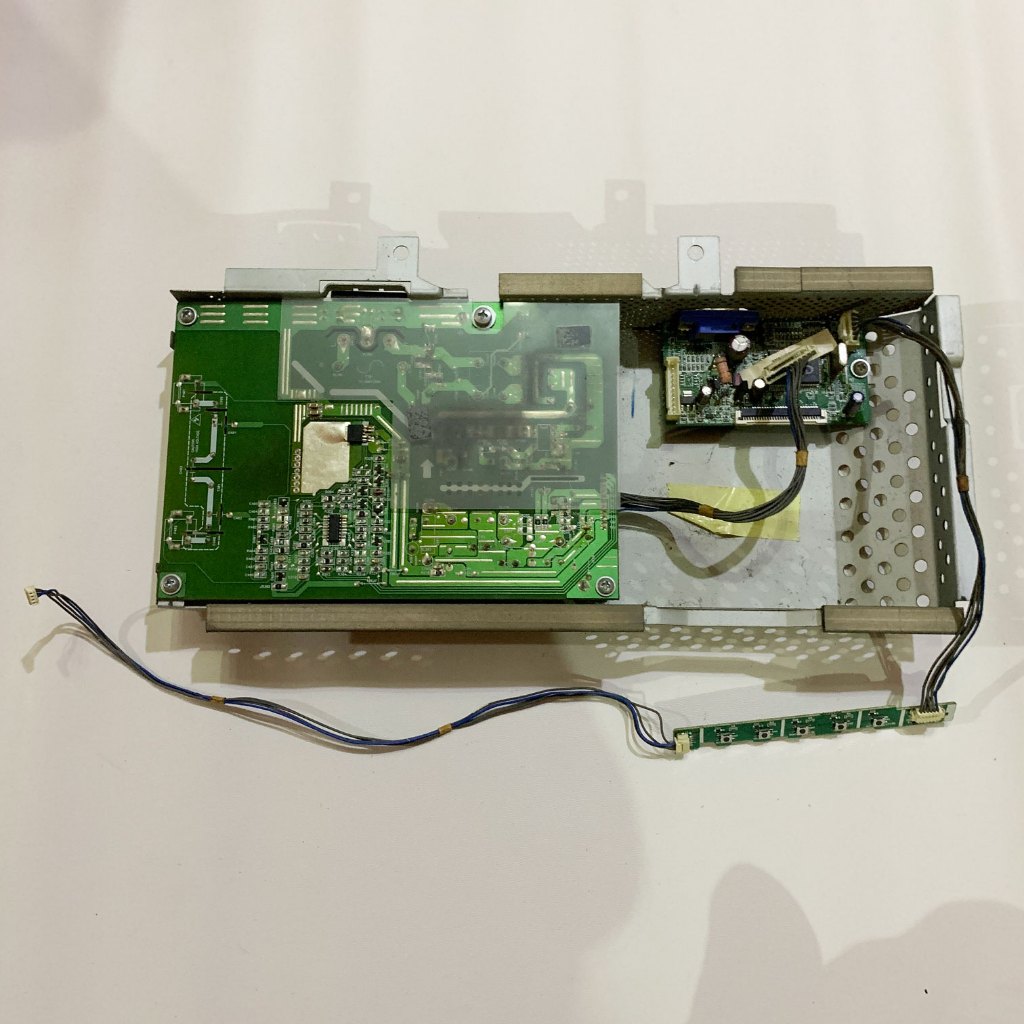 (Bekas – Original Copotan) Board/Main Board/ PSU dan MPEG/Mesin Monitor LG Flatron L177WSB/ L177WSBS