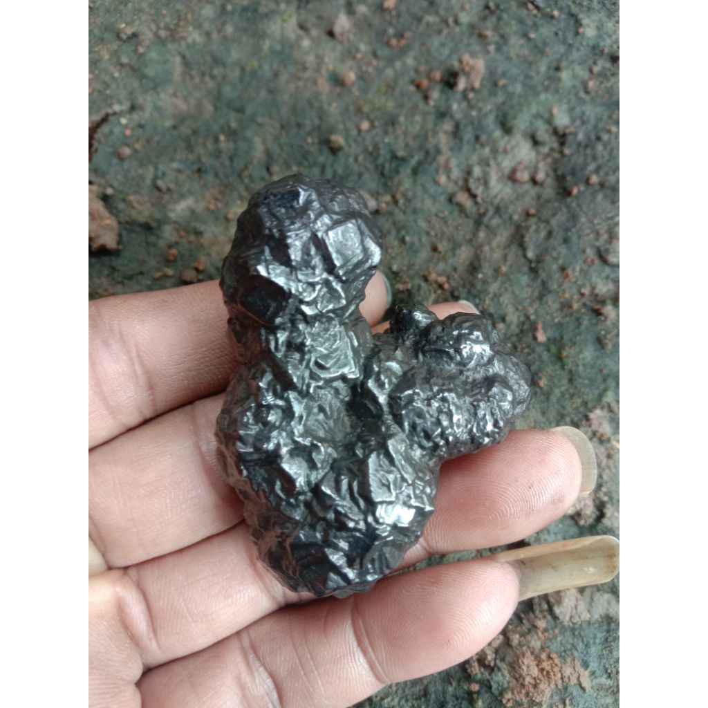 keunikan alami batu badar besi