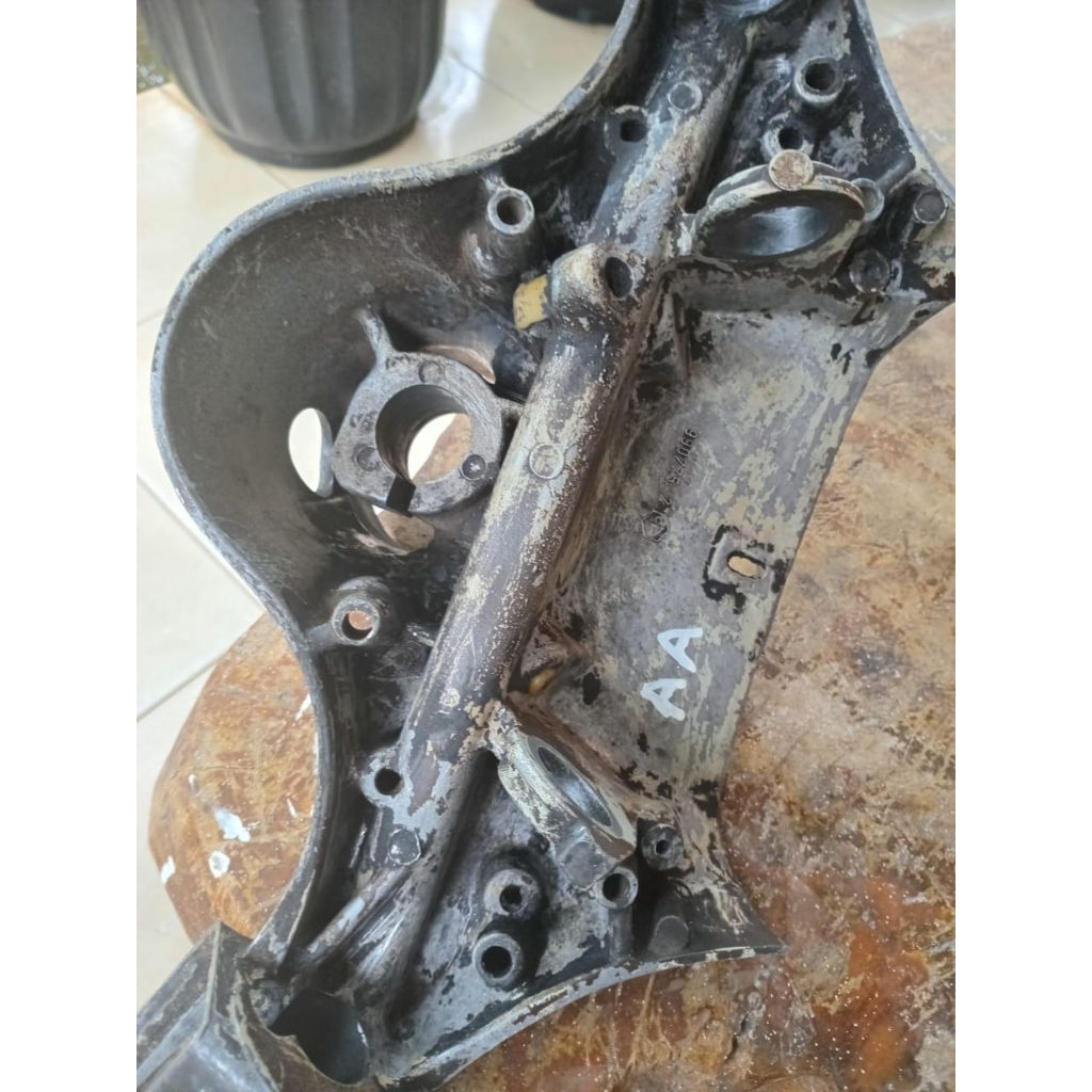 batok bawah AA kepala vespa px.ps.exclusive.strada.original copotan