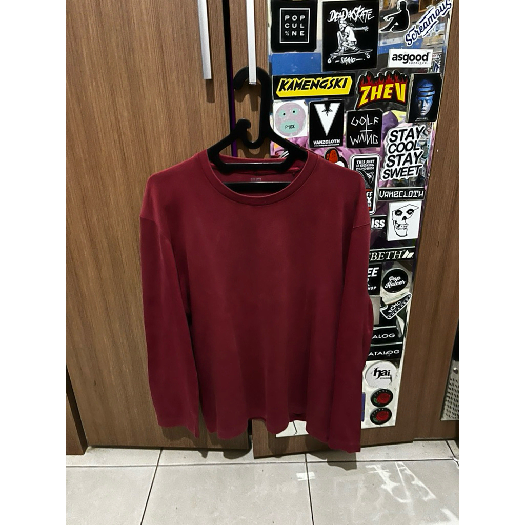 Kaos Longsleeve Hangat Lengan Panjang Pria Uniqlo Maroon