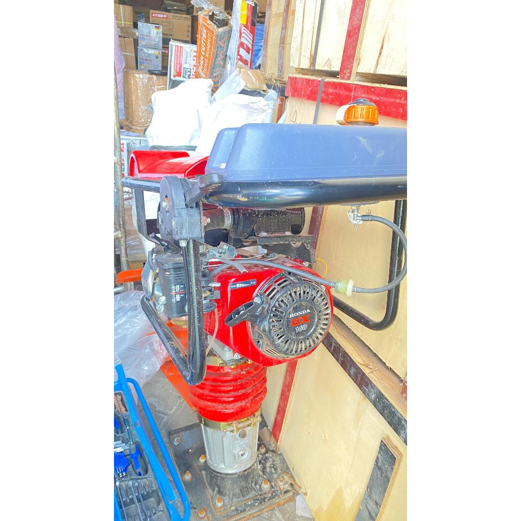 Bekas seperti Baru Stamper Kuda 170F + Engine Pemadat Tanah 7.5 Ps Type 125Yt Alat Pemadat Tanah Pow