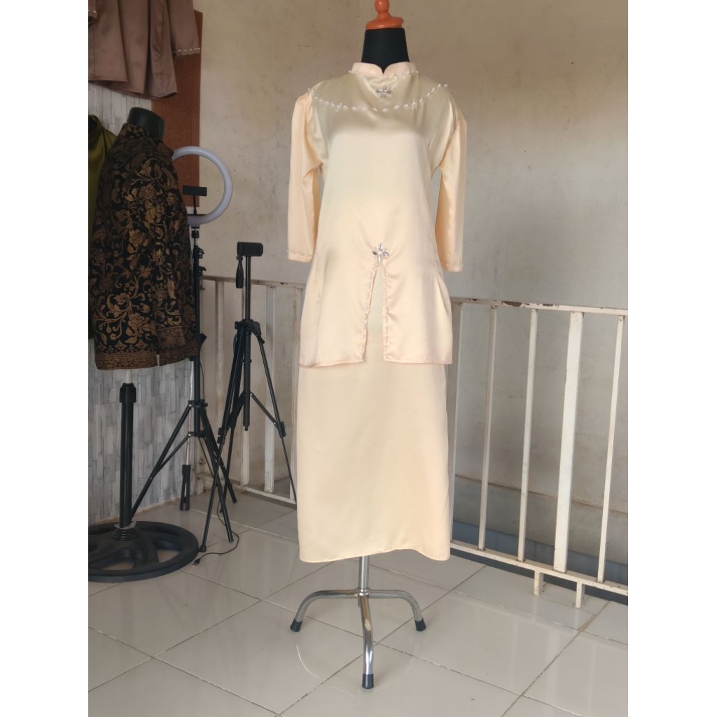kebaya modern Melayu,,,, abaya