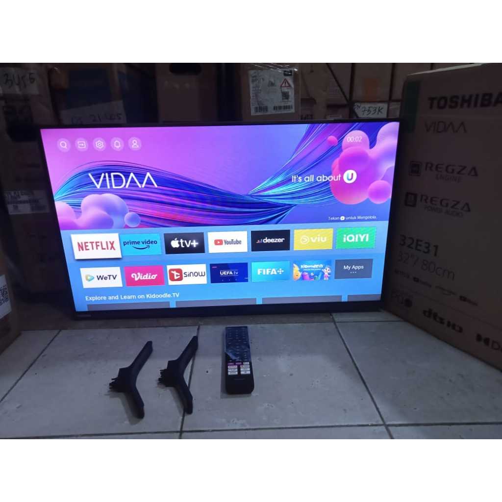 TV LED TOSHIBA 32IN HD SMART TV YOUTUBE DIGITAL TV KONDISI BEKAS PEMAKAIAN 6675F