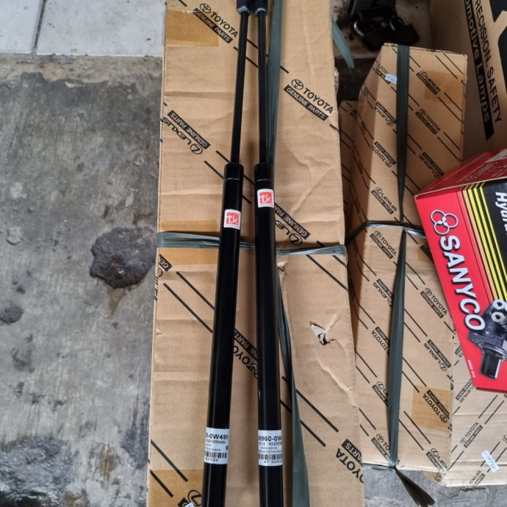 Shock Bagasi Stay Back Door Hidrolik Bagasi Lexus RX270 RX350 OEM