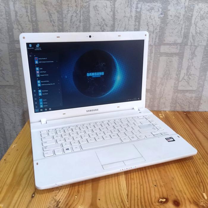 Laptop Samsung 275E | Amd E1-1500 | RAM 4/500Gb | White