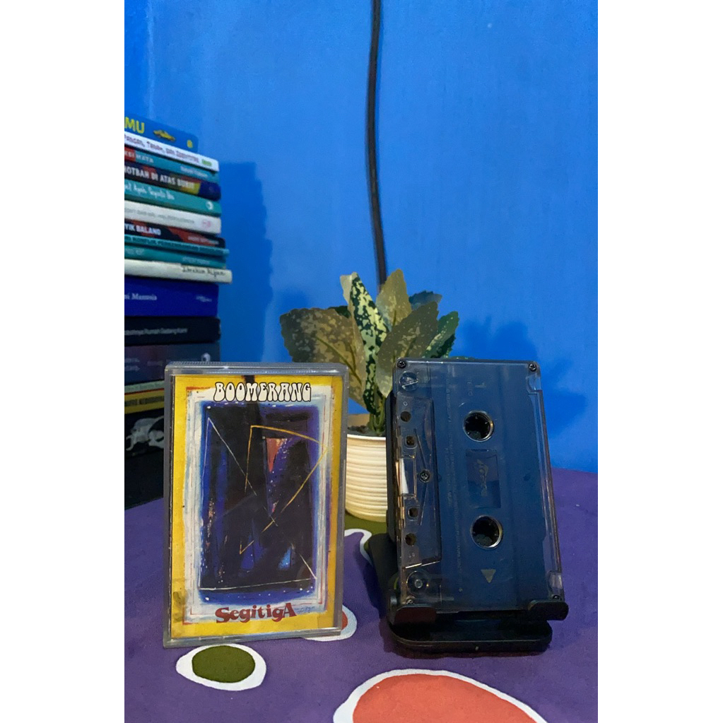 Kaset pita Boomerang - Segitiga