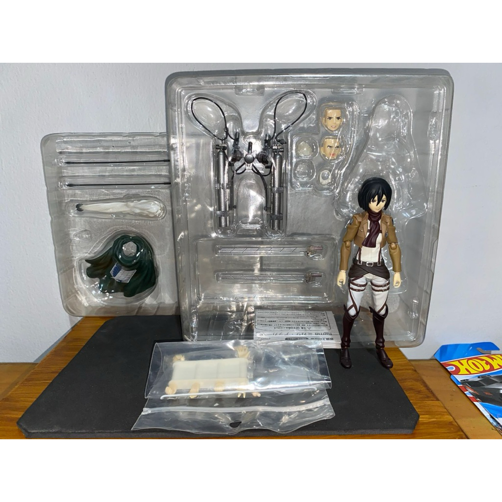 Figma Mikasa BIB