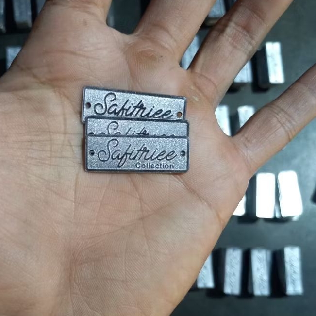 Plat label/label plat hijab/gamis/furniture/dll custom besi stainless