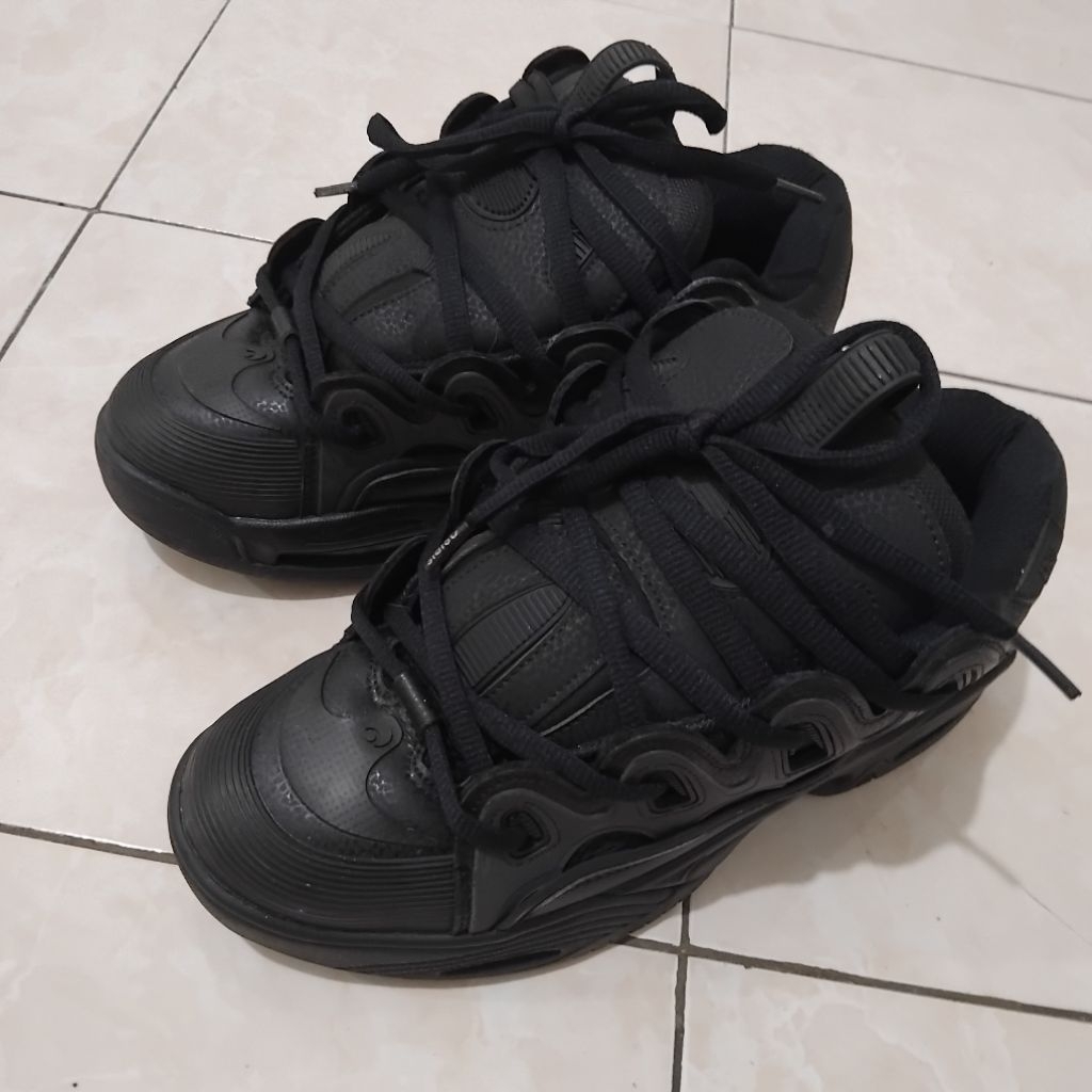 Sepatu osiris d3 2001 full black 41
