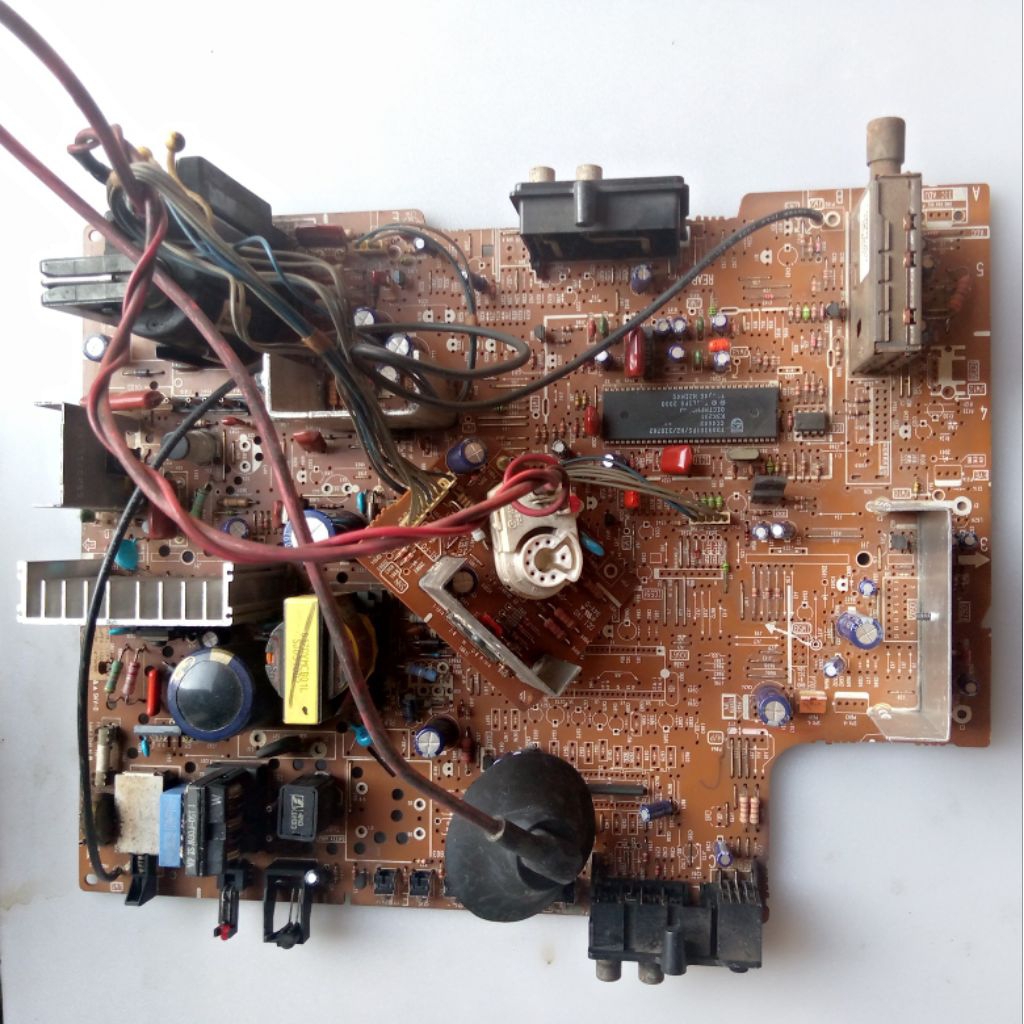 mesin tv LG tabung,komponen lengkap,cabutan blm test/gambling