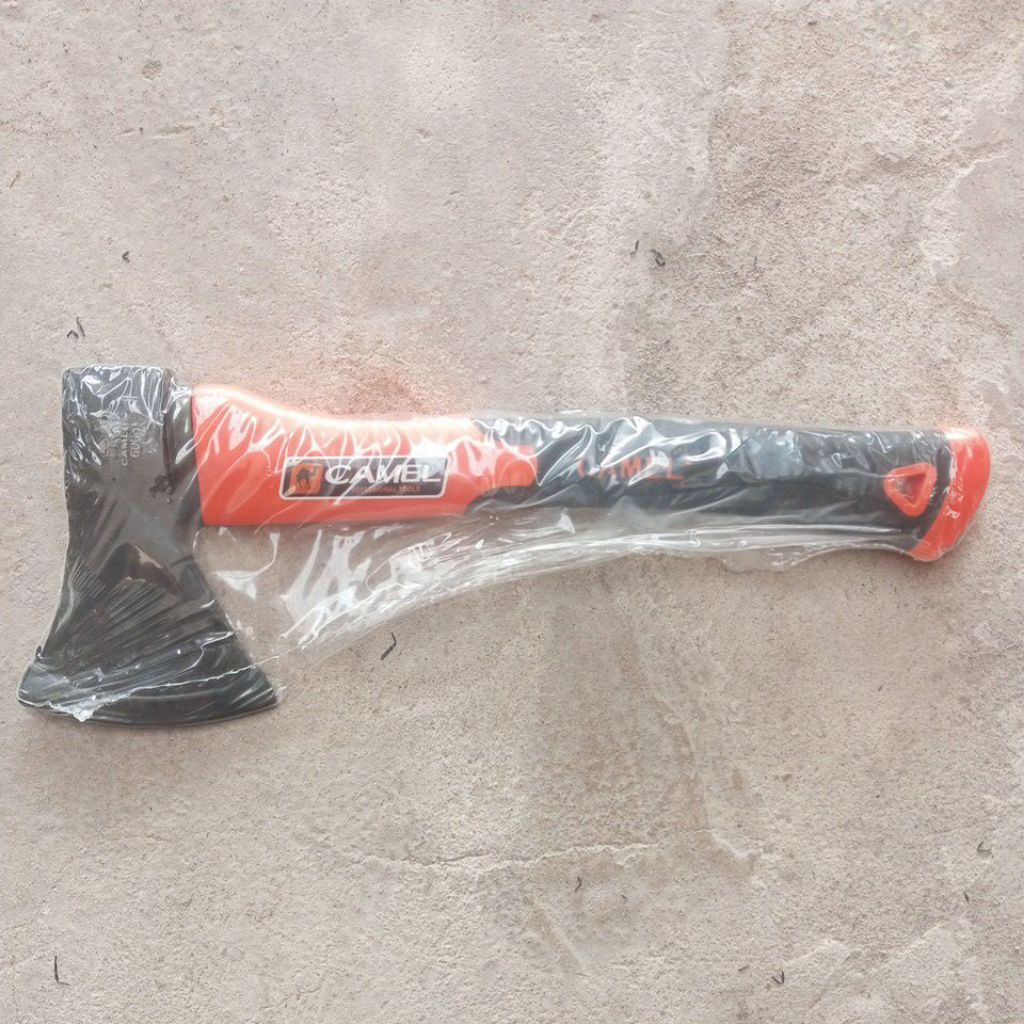kapak/kampak/alat tebang kualitas import bahan baja karbon ori camel gagang fiber 1000 gr