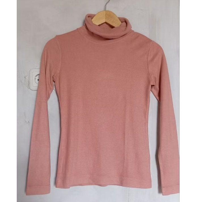 Uniqlo Turtleneck heattech