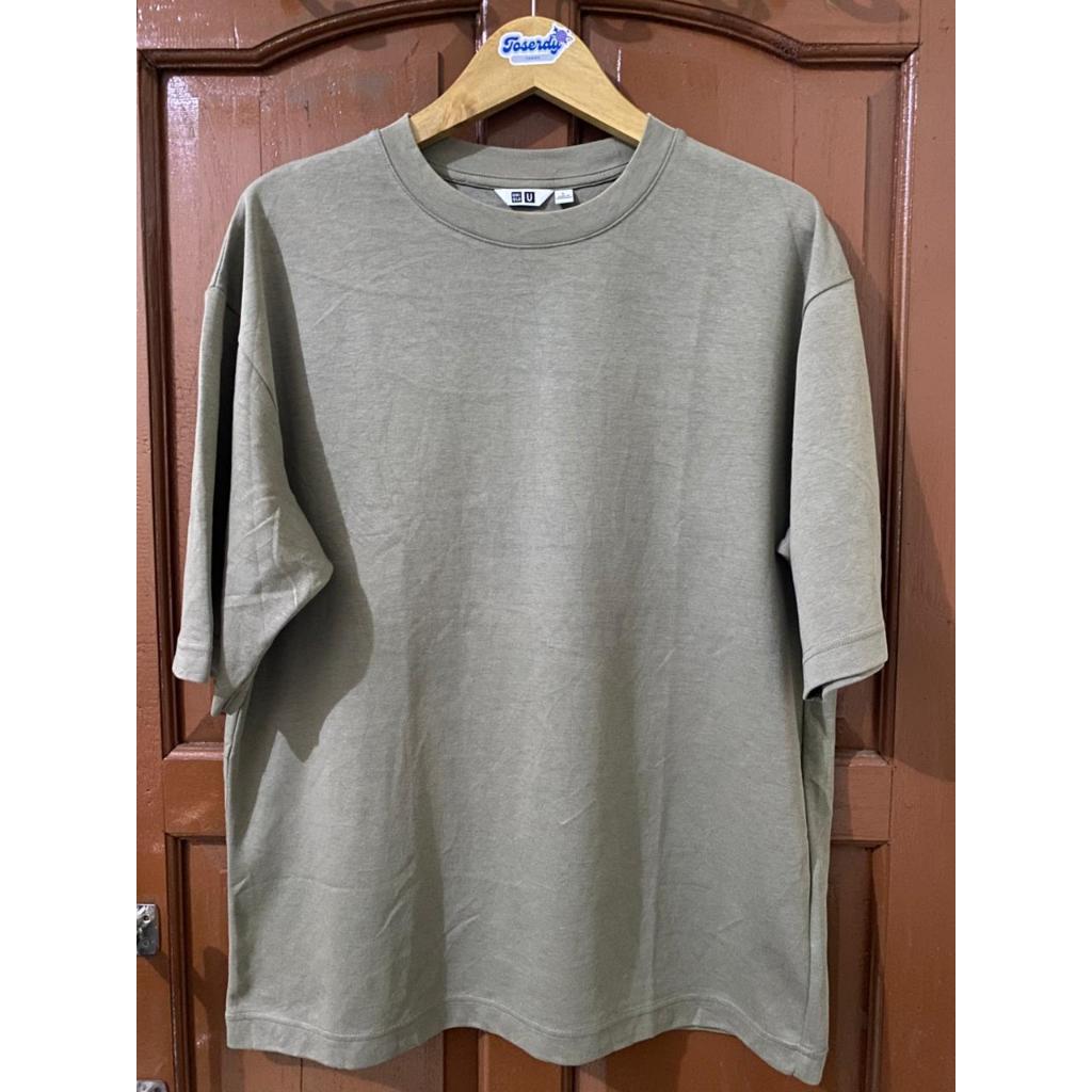 Kaos Uniqlo U Airism Hijau