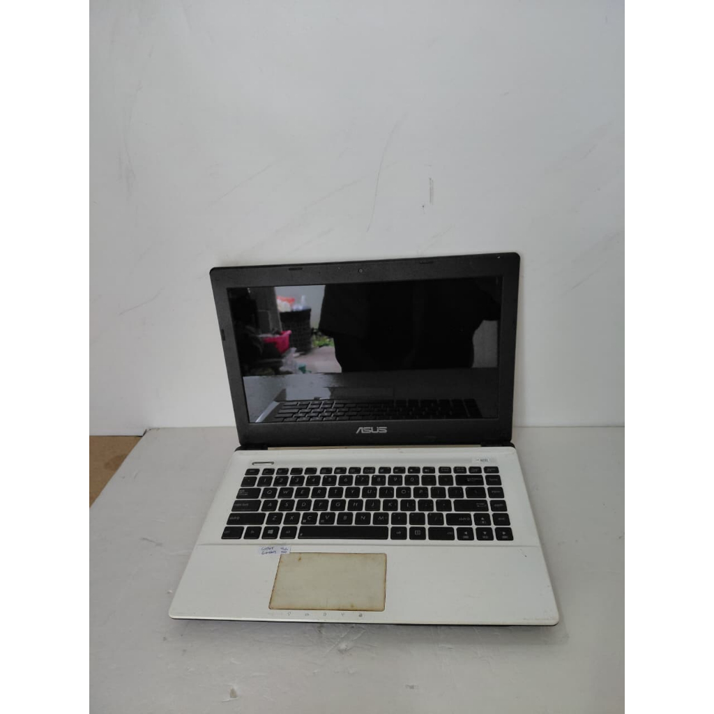 I3-2370M Sandy Bridge Ram 2GB Hardisk 320GB Intel HD Graphics 3000 ASUS A45A