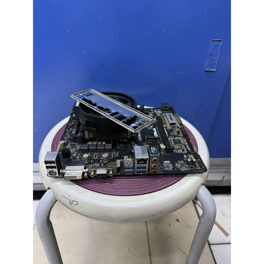 Rizen 5 2400G mobo asrock a320m-hdv fan hsf paket amd rizen