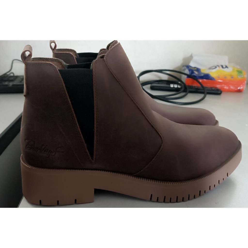 Sepatu Bradleys Casual size 39