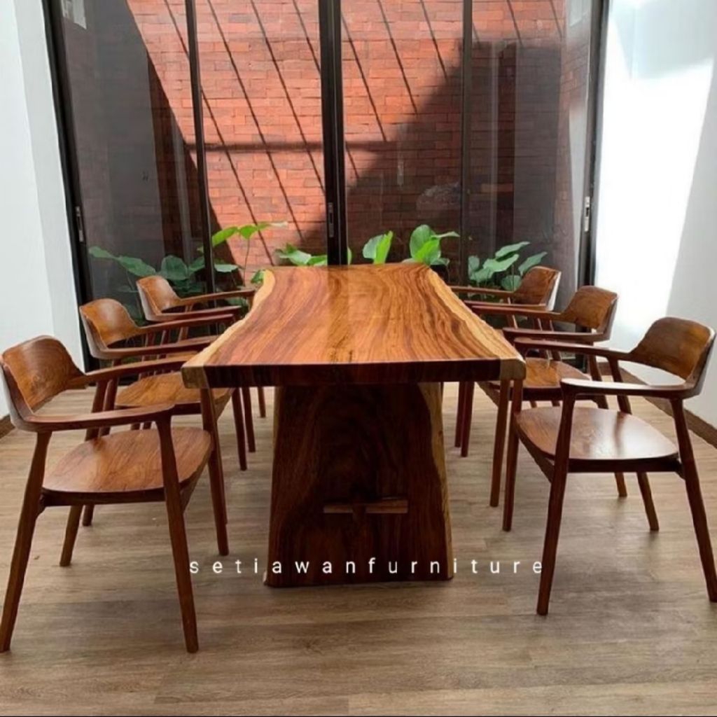 Meja Makan Kayu Solid Trembesi Utuh Tanpa Sambung - Set 8 Kursi Kayu Jati Plus Jok