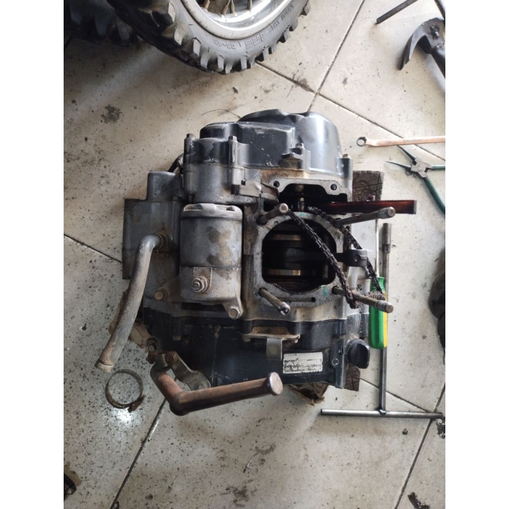 Mesin bawah Megapro mono