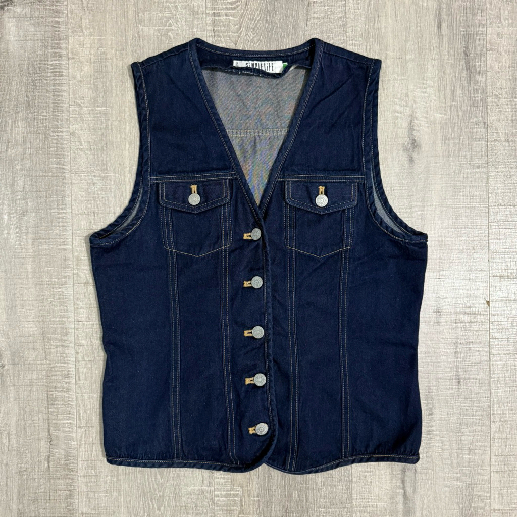Simple life vest denim jacket
