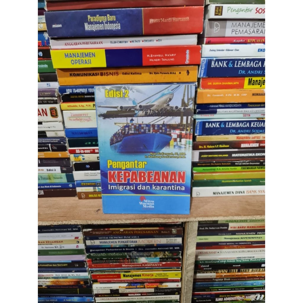 Pengantar Kepabeanan imigrasi dan Karantina by Ryan