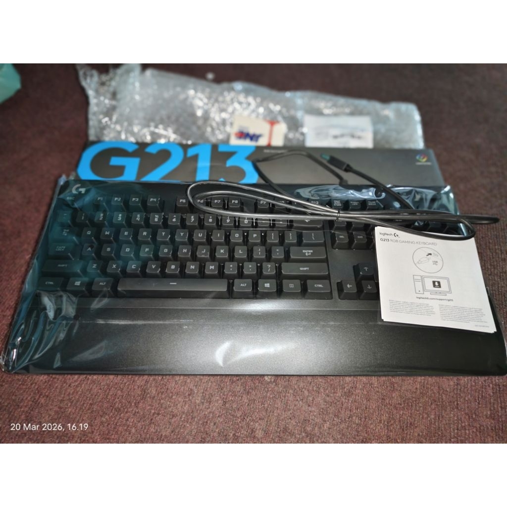 Keyboard Logitech G213
